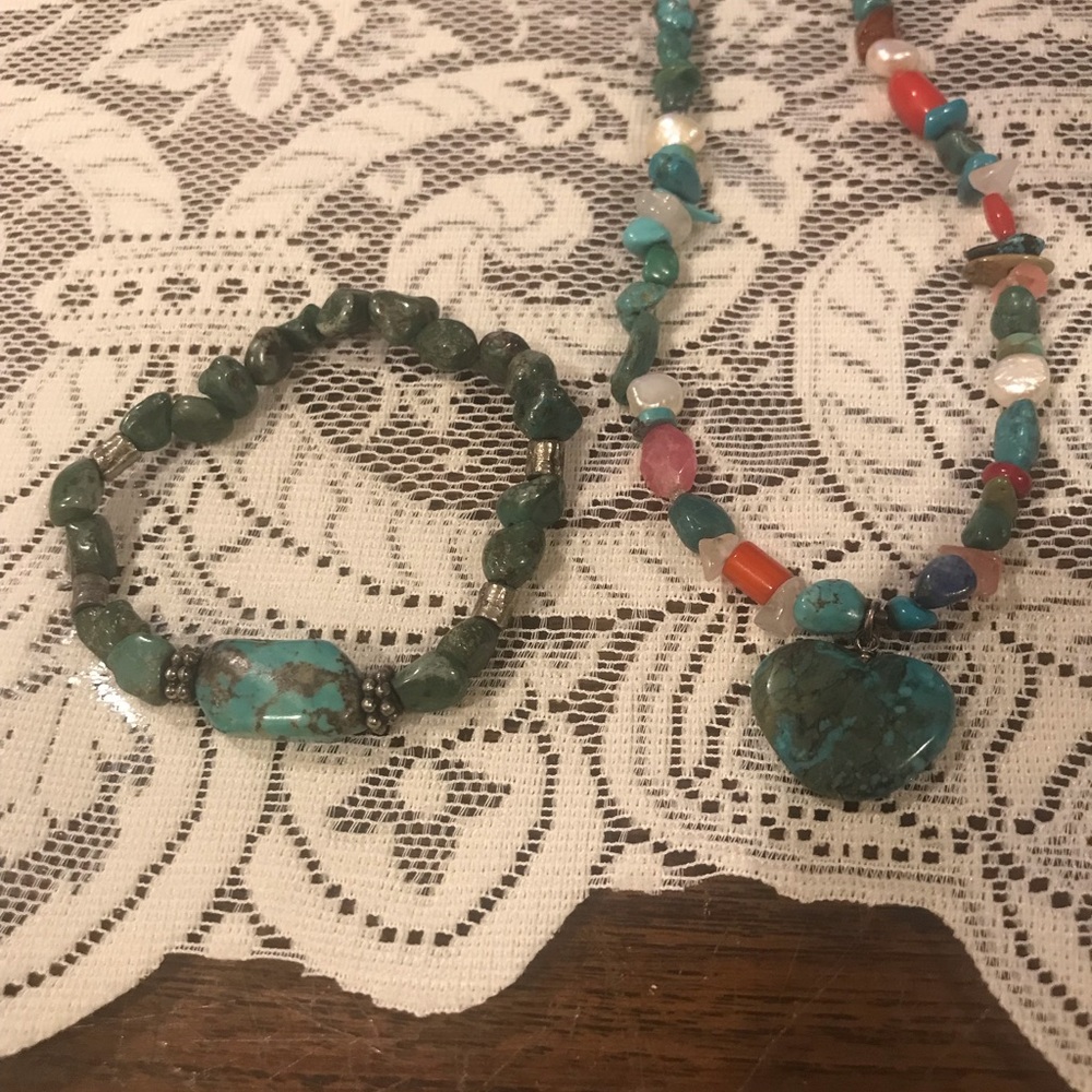 VINTAGE 1980s TURQUOISE NECKLACE WITH HEART DROP. - Picture 11 of 11